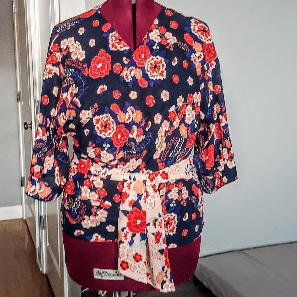 Violet & Claire Navy & Red Floral Kimono Wrap Top